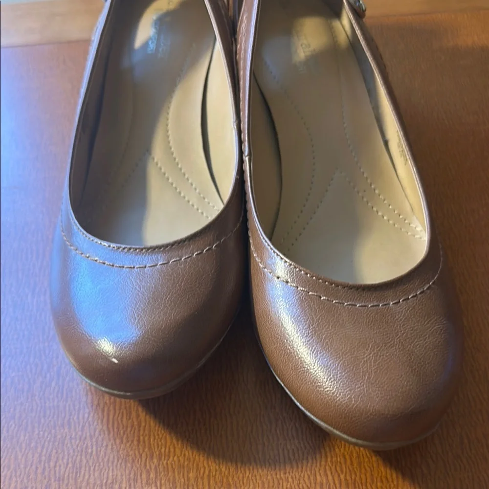 Naturalizer Brown Wedge‎ Shoes with Leather Finish